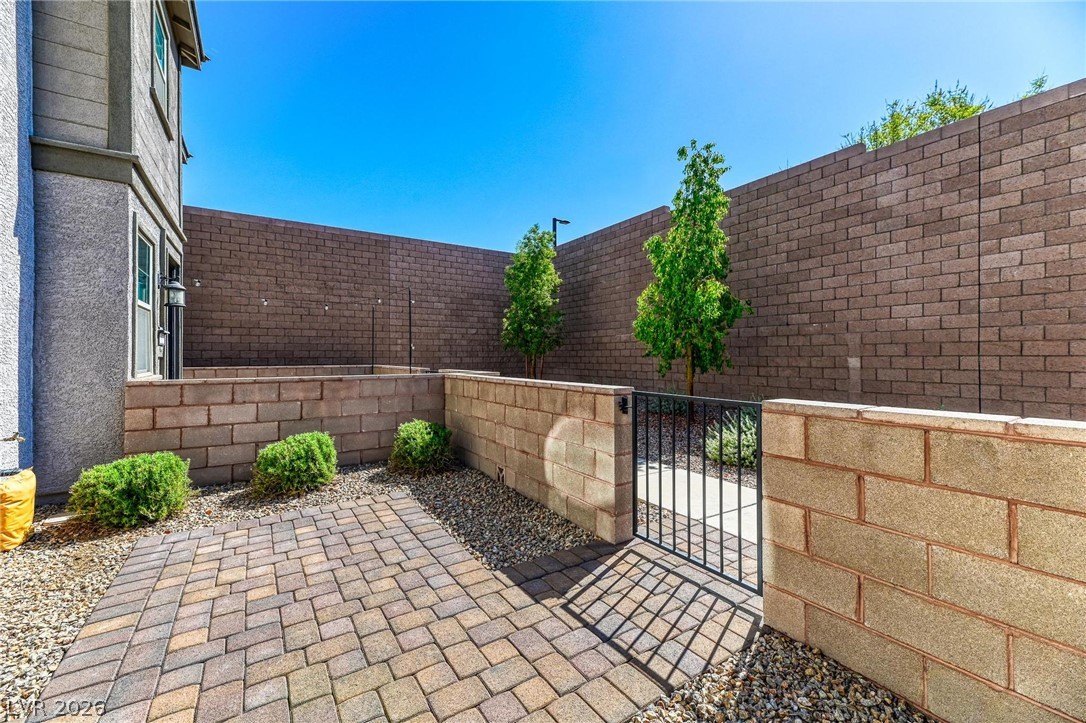 667 Sleeping City Avenue Henderson NV 89015