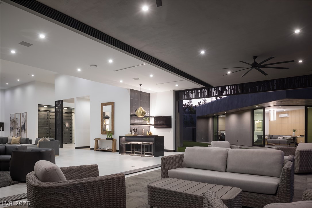 38 Skybird Court Las Vegas NV 89135