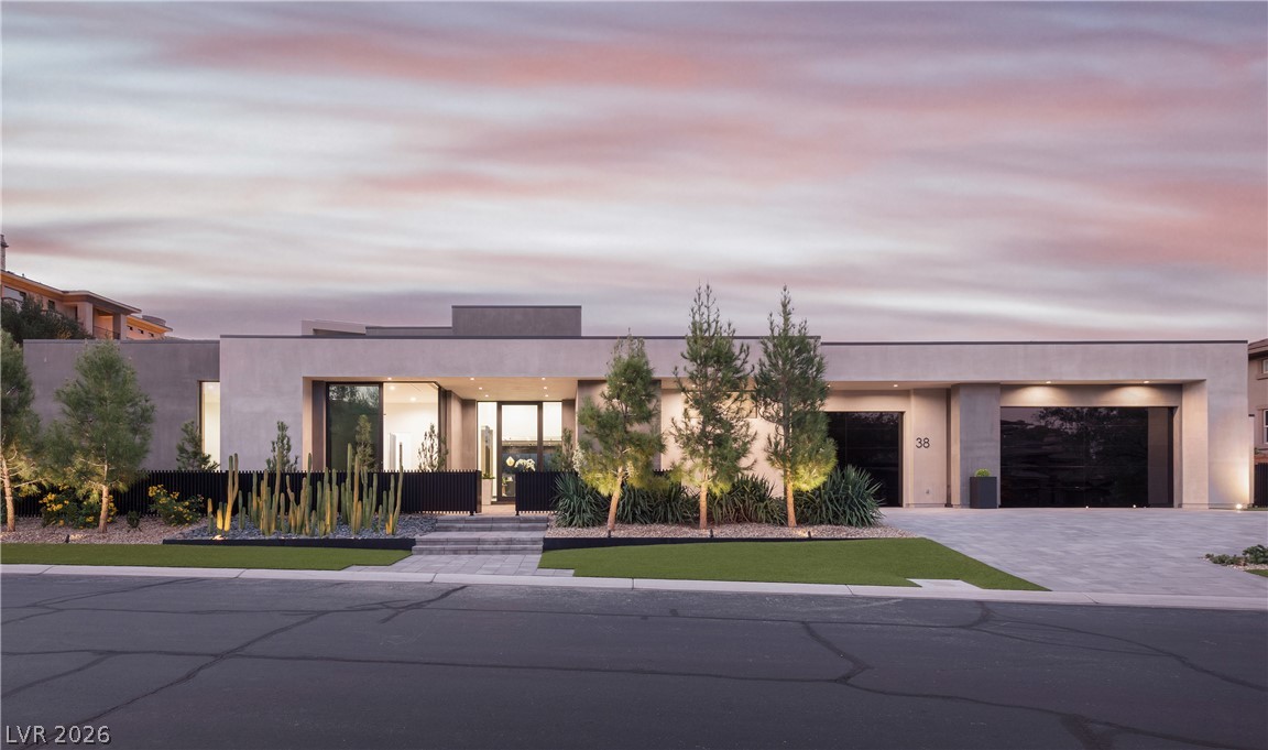38 Skybird Court Las Vegas NV 89135