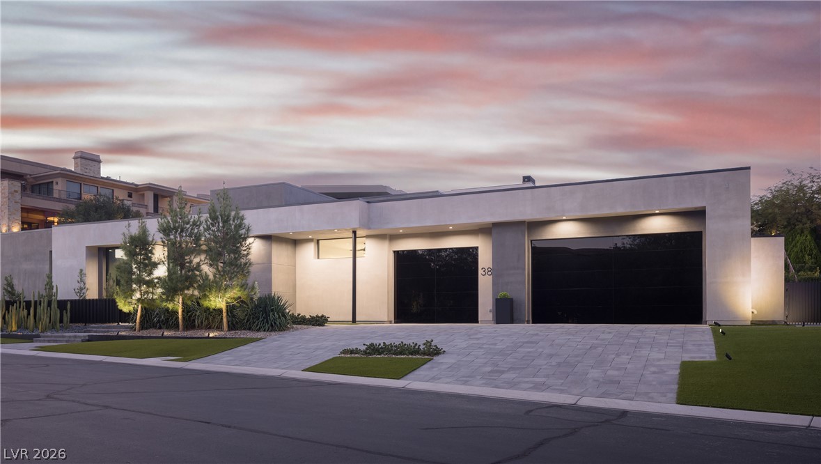 38 Skybird Court Las Vegas NV 89135