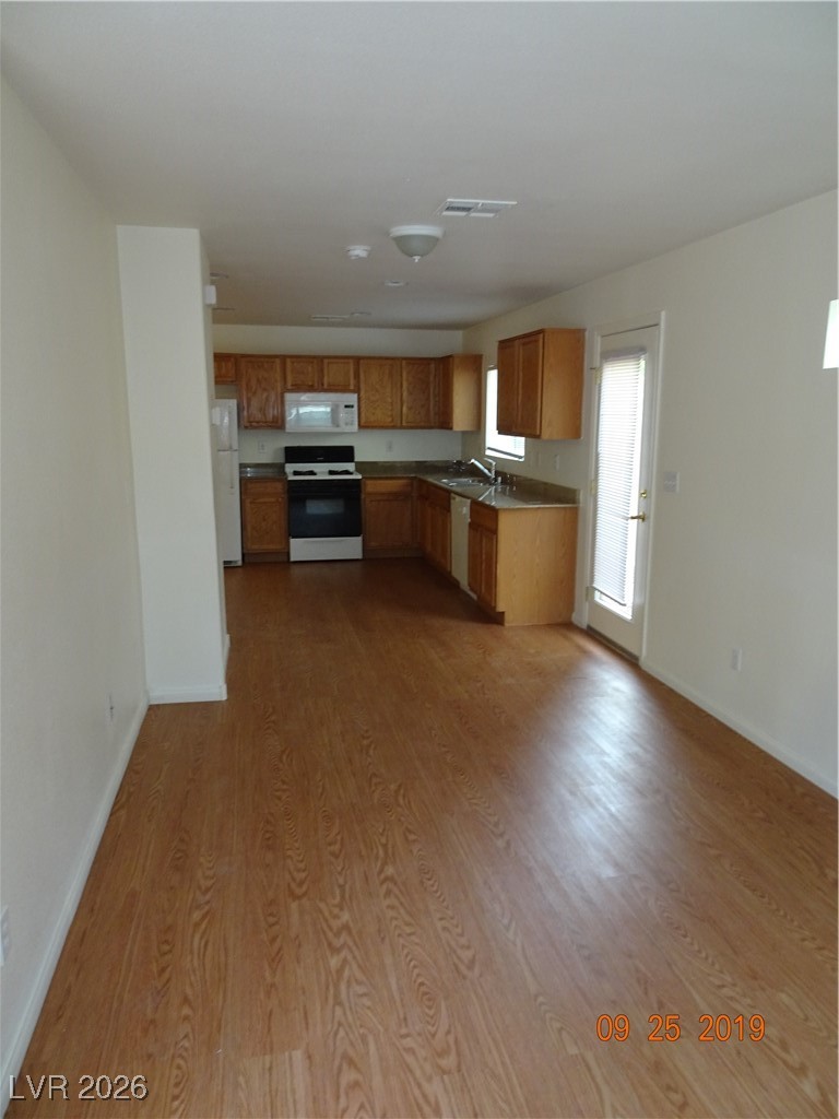 5247 Starter Avenue Las Vegas NV 89156