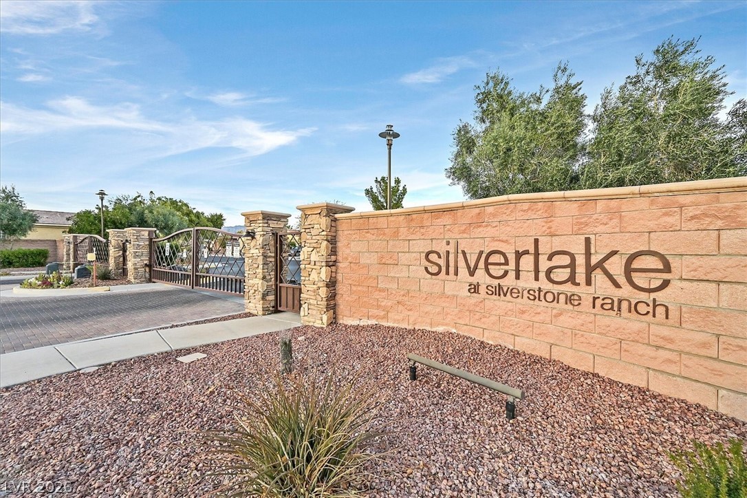 7341 Royal Melbourne Drive Las Vegas NV 89131