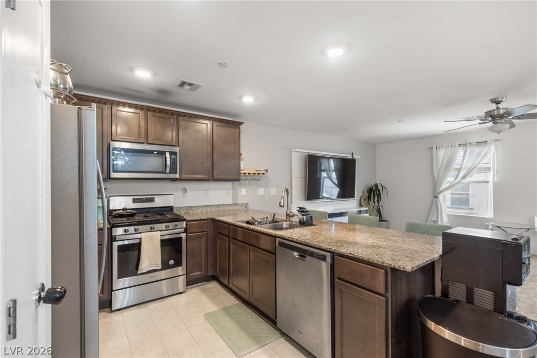 4525 Woolcomber Street Las Vegas NV 89115
