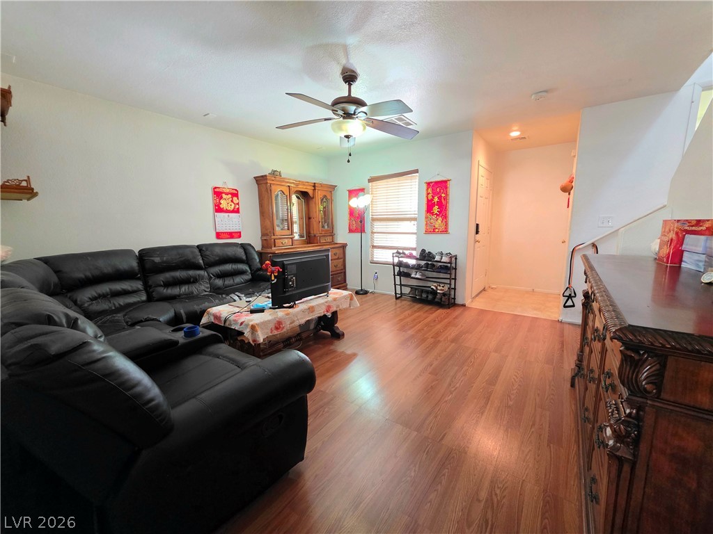 4937 Secret Rock Street Las Vegas NV 89122