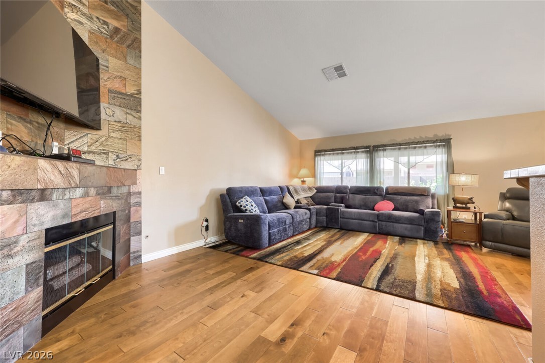 2402 White Sails Court North Las Vegas NV 89031