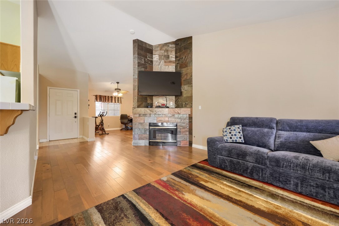 2402 White Sails Court North Las Vegas NV 89031