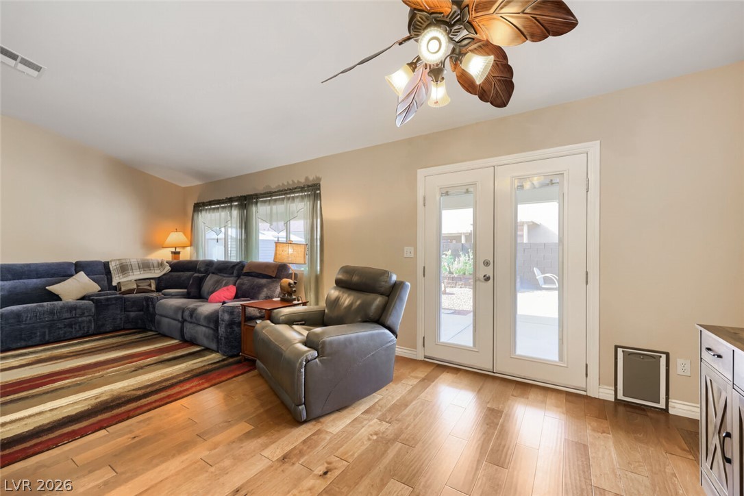 2402 White Sails Court North Las Vegas NV 89031