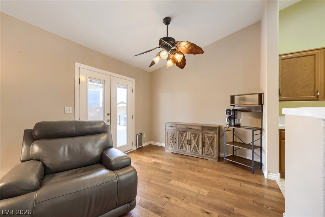 2402 White Sails Court North Las Vegas NV 89031