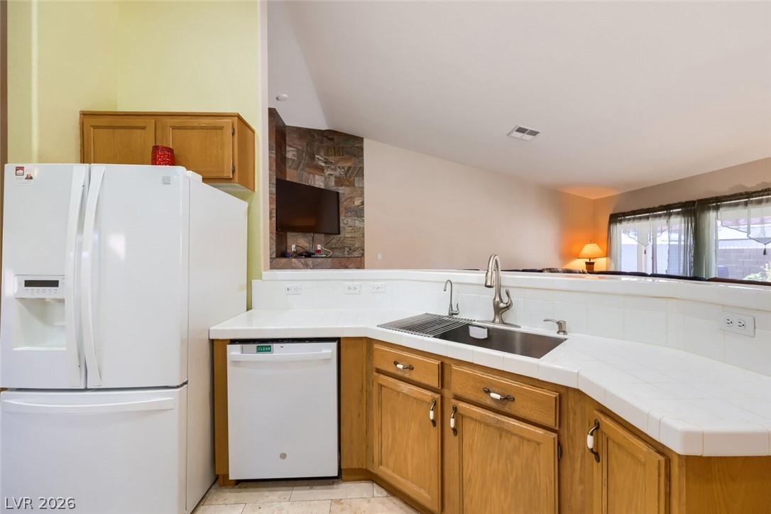 2402 White Sails Court North Las Vegas NV 89031