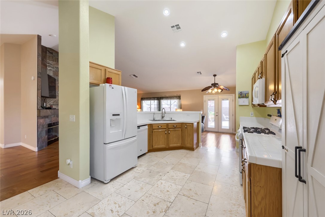 2402 White Sails Court North Las Vegas NV 89031