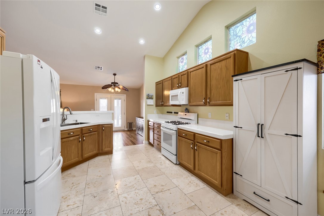 2402 White Sails Court North Las Vegas NV 89031