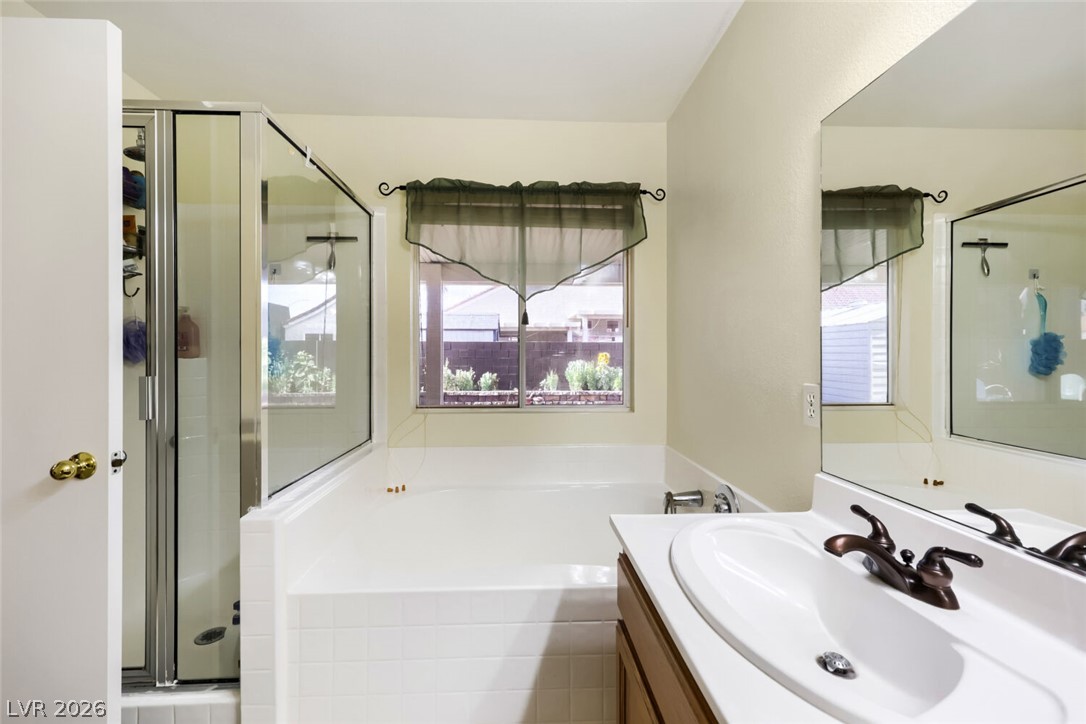 2402 White Sails Court North Las Vegas NV 89031