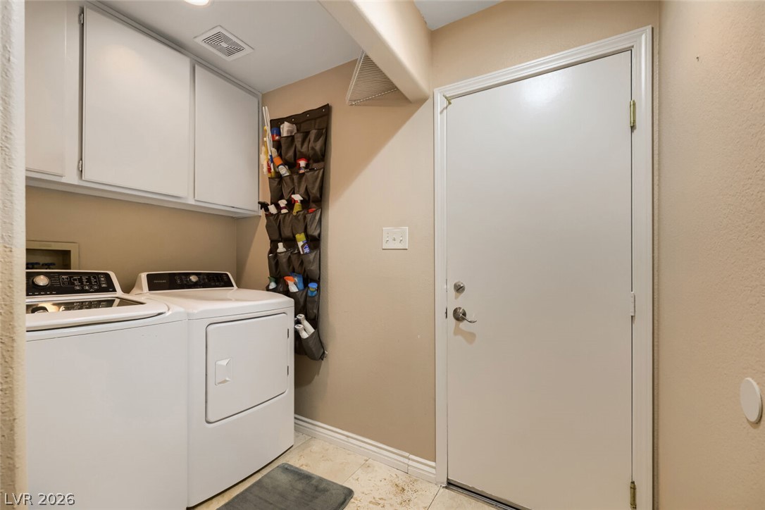2402 White Sails Court North Las Vegas NV 89031