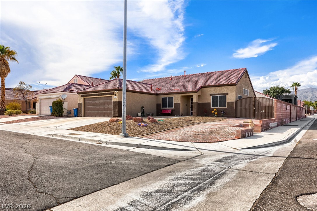2402 White Sails Court North Las Vegas NV 89031