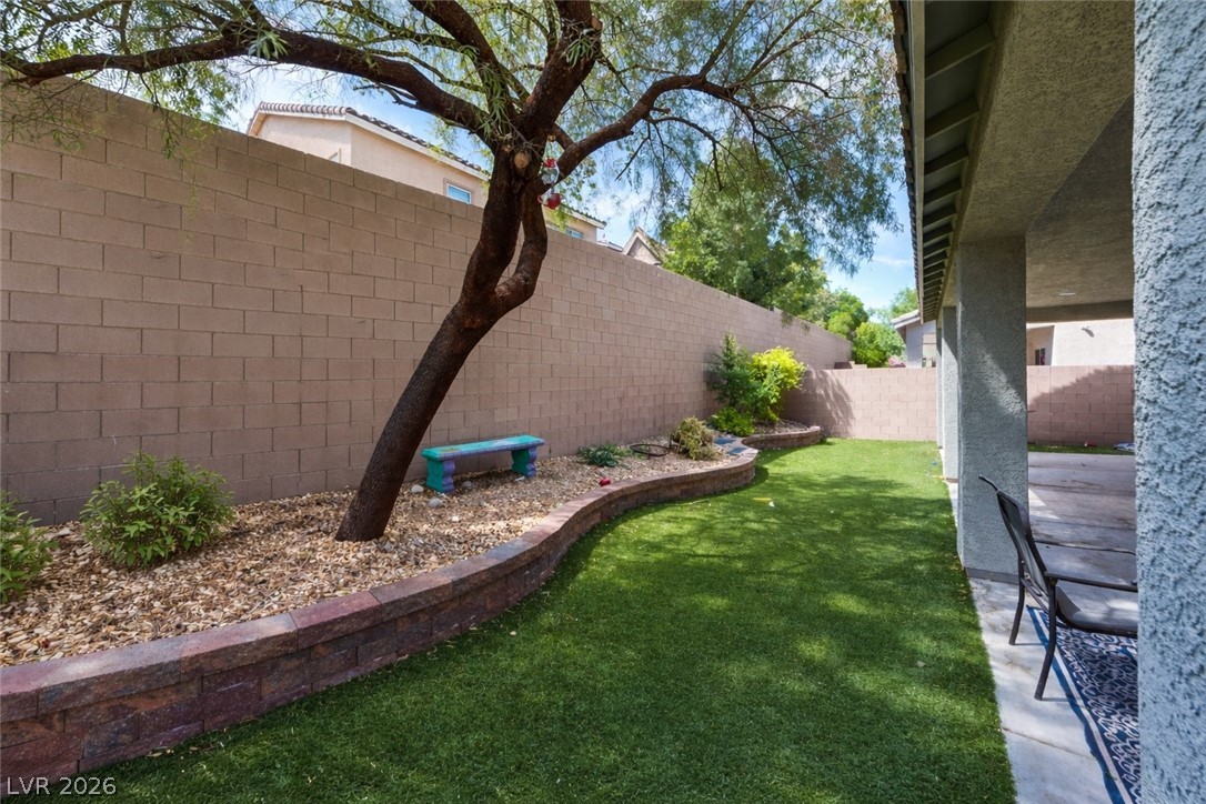 8113 Crushed Velvet Place Las Vegas NV 89166