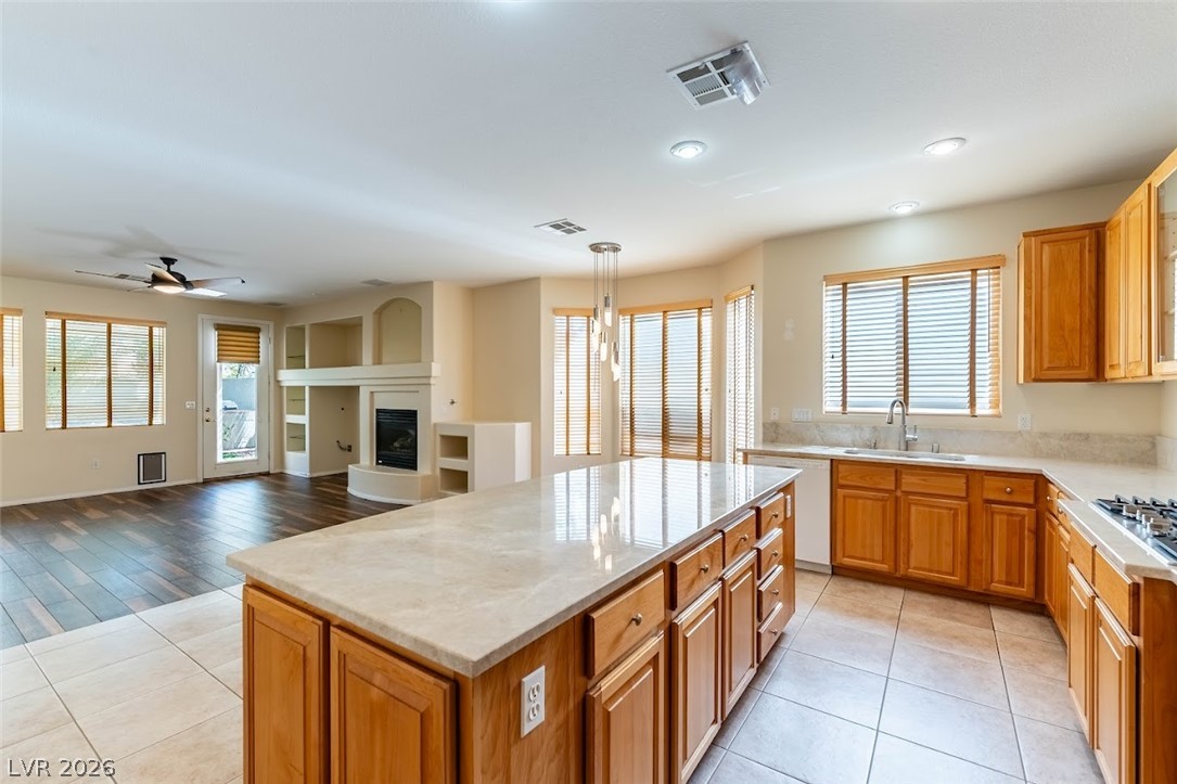 240 Whitly Bay Avenue Las Vegas NV 89148