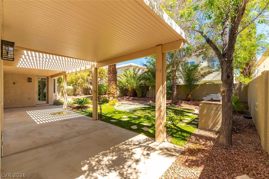 240 Whitly Bay Avenue Las Vegas NV 89148