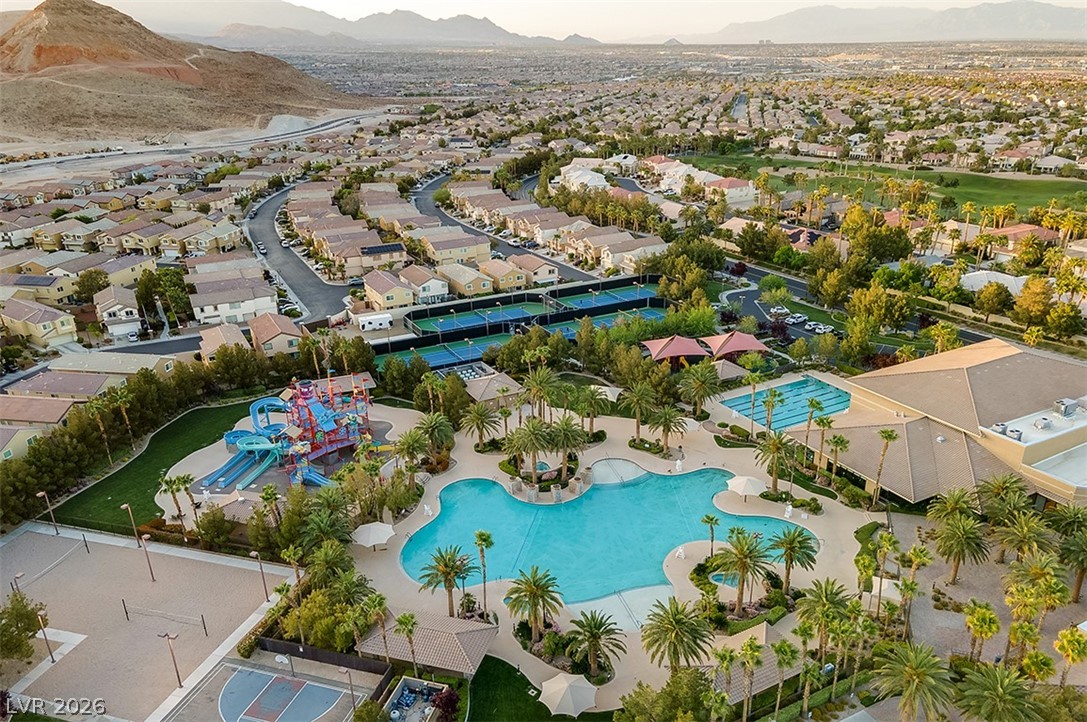 240 Whitly Bay Avenue Las Vegas NV 89148