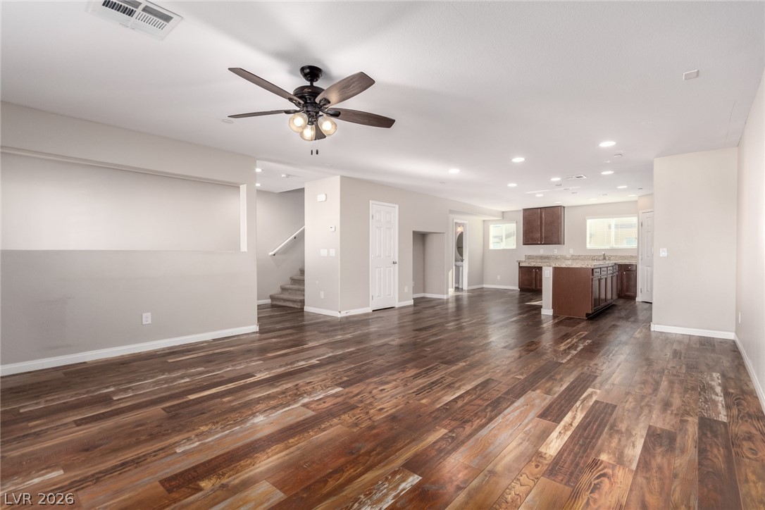 1525 Spiced Wine Avenue 27104 Henderson NV 89074