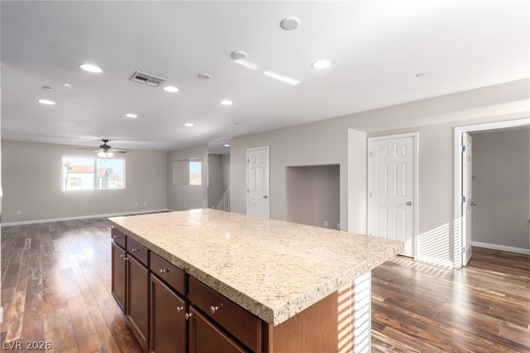 1525 Spiced Wine Avenue 27104 Henderson NV 89074