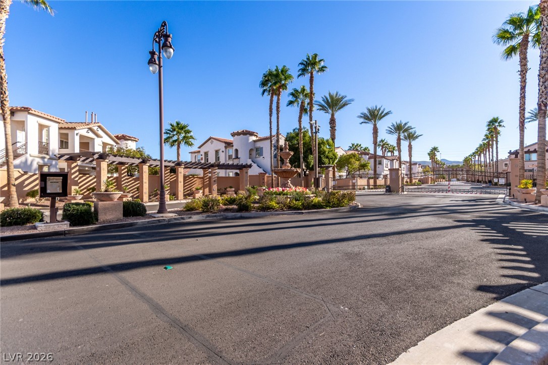 1525 Spiced Wine Avenue 27104 Henderson NV 89074