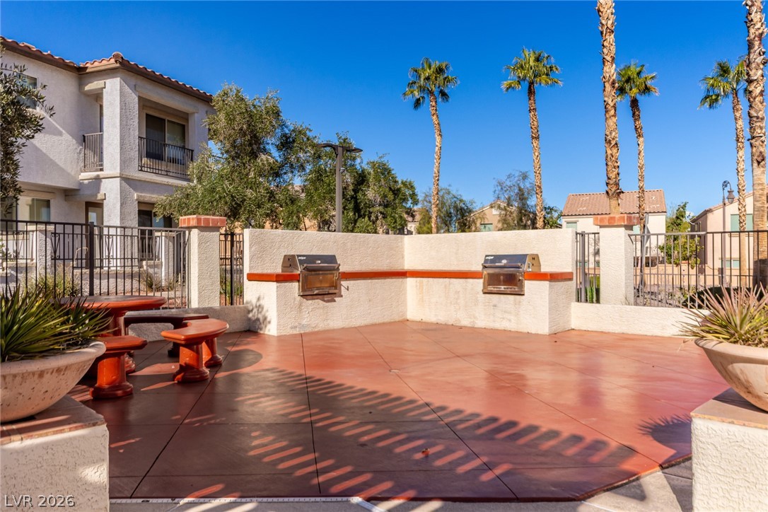 1525 Spiced Wine Avenue 27104 Henderson NV 89074