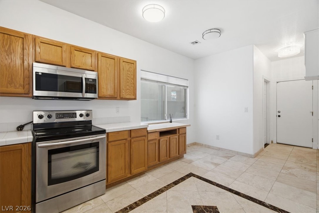 5936 Royal Castle Lane Las Vegas NV 89130