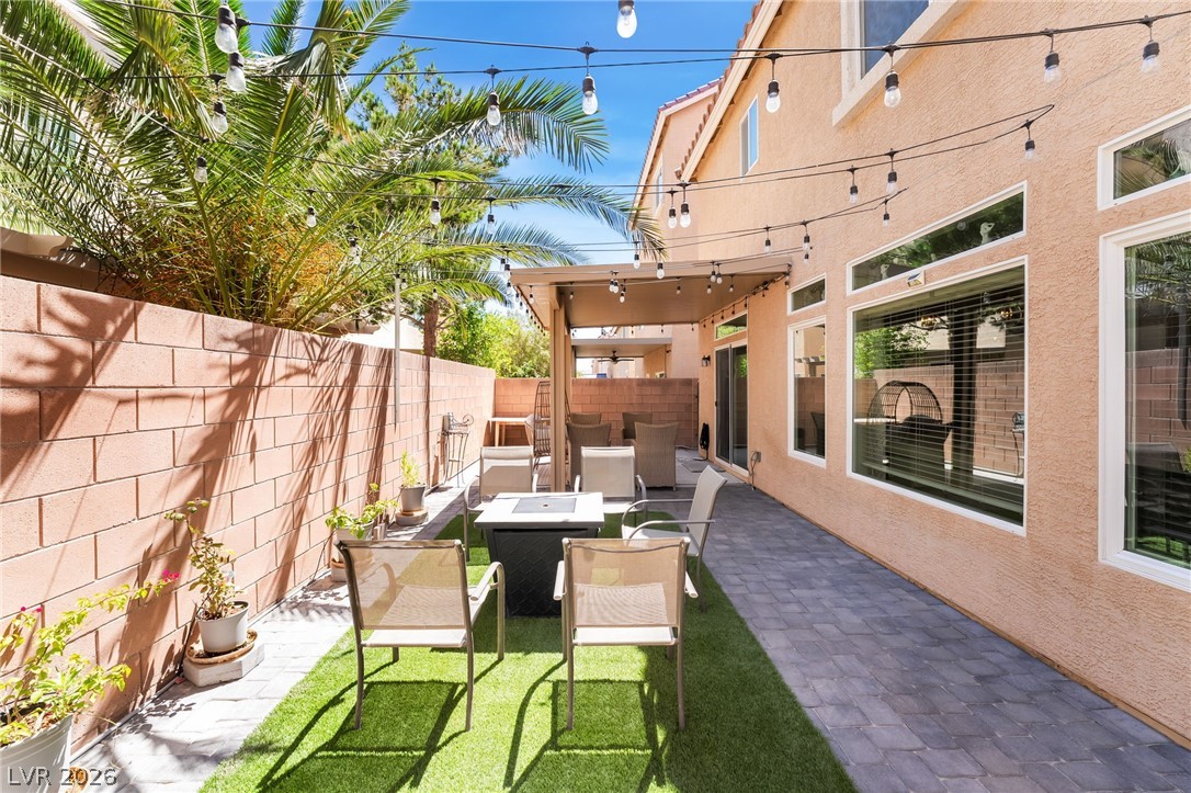 6028 Thistle Meadow Avenue Las Vegas NV 89139