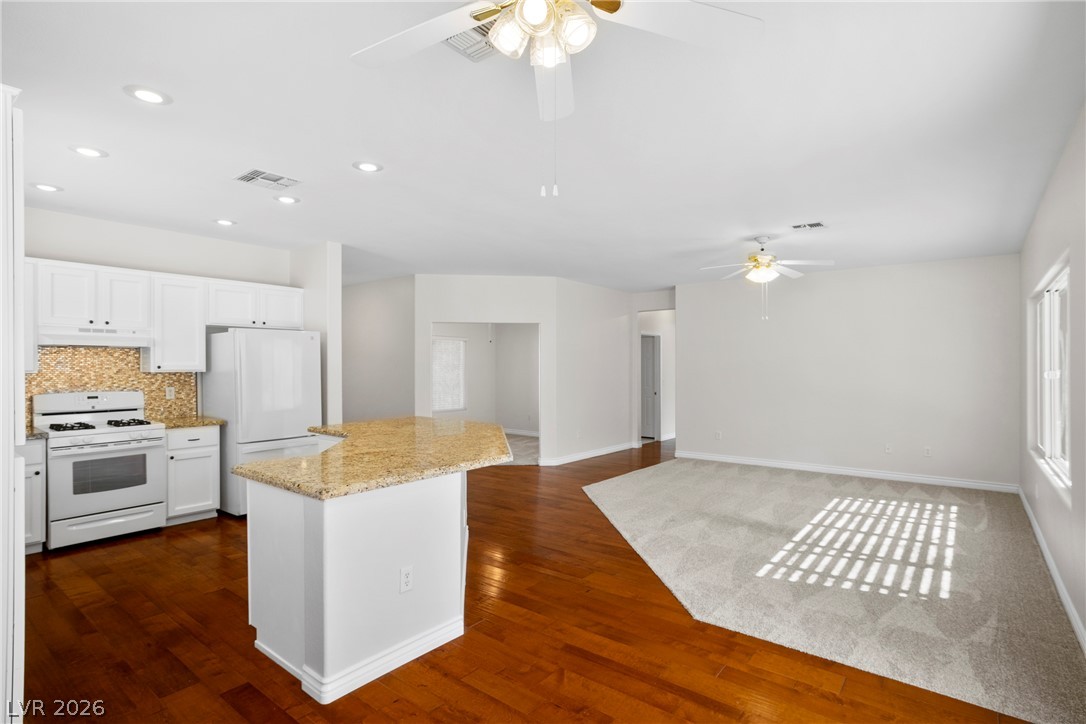 2565 Gilbertville Avenue Henderson NV 89052