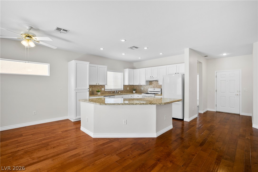 2565 Gilbertville Avenue Henderson NV 89052
