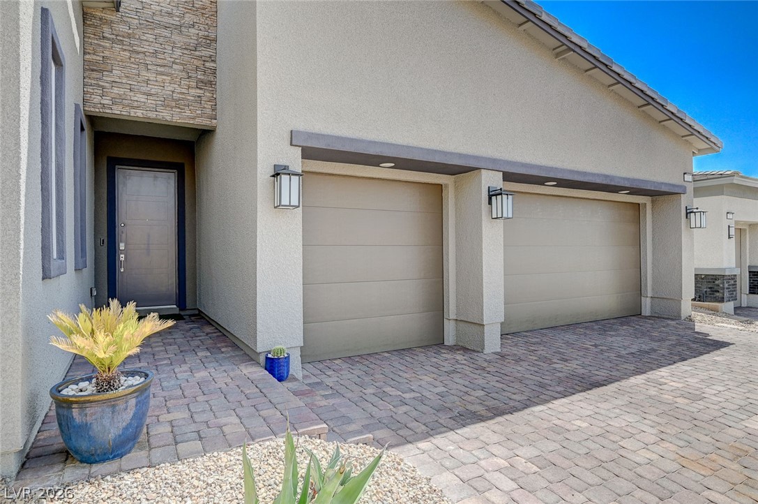 33 Reverie Heights Avenue Henderson NV 89011