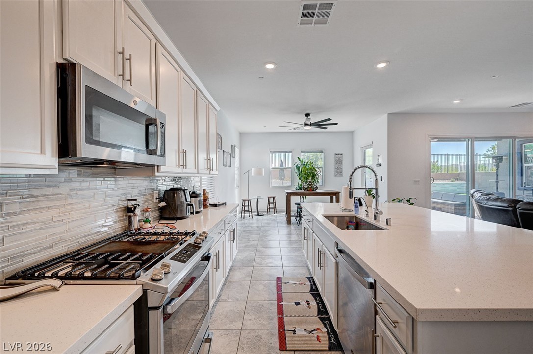 33 Reverie Heights Avenue Henderson NV 89011