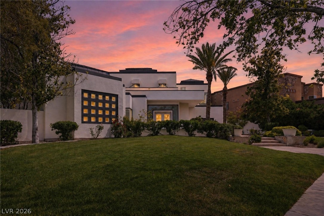 8821 Greensboro Lane Las Vegas NV 89134