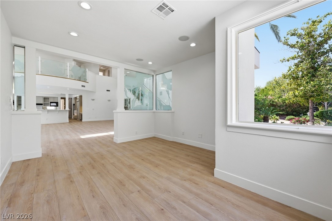 8821 Greensboro Lane Las Vegas NV 89134