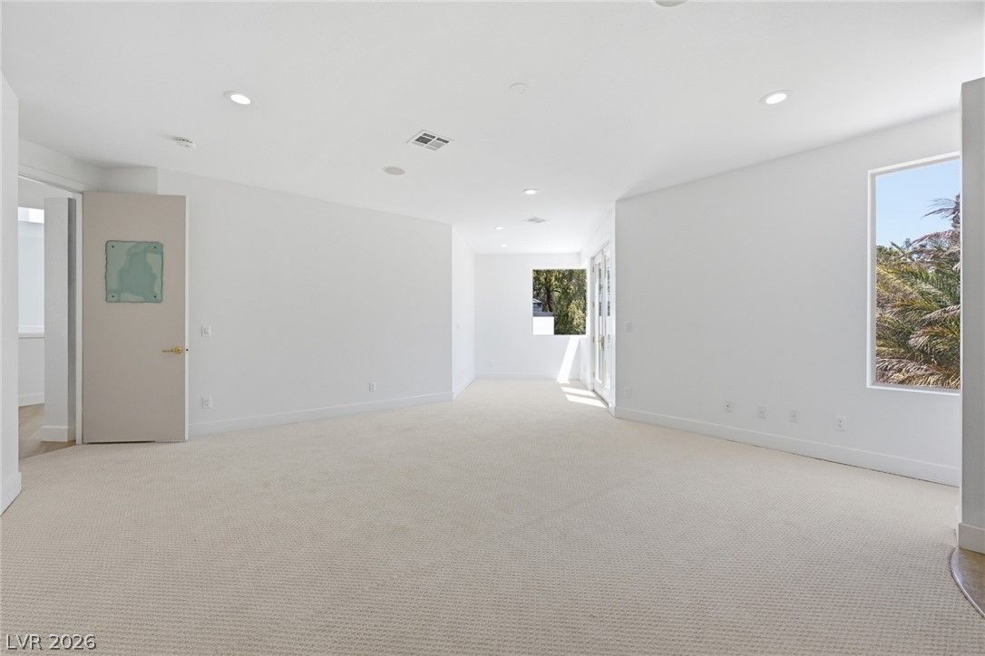 8821 Greensboro Lane Las Vegas NV 89134