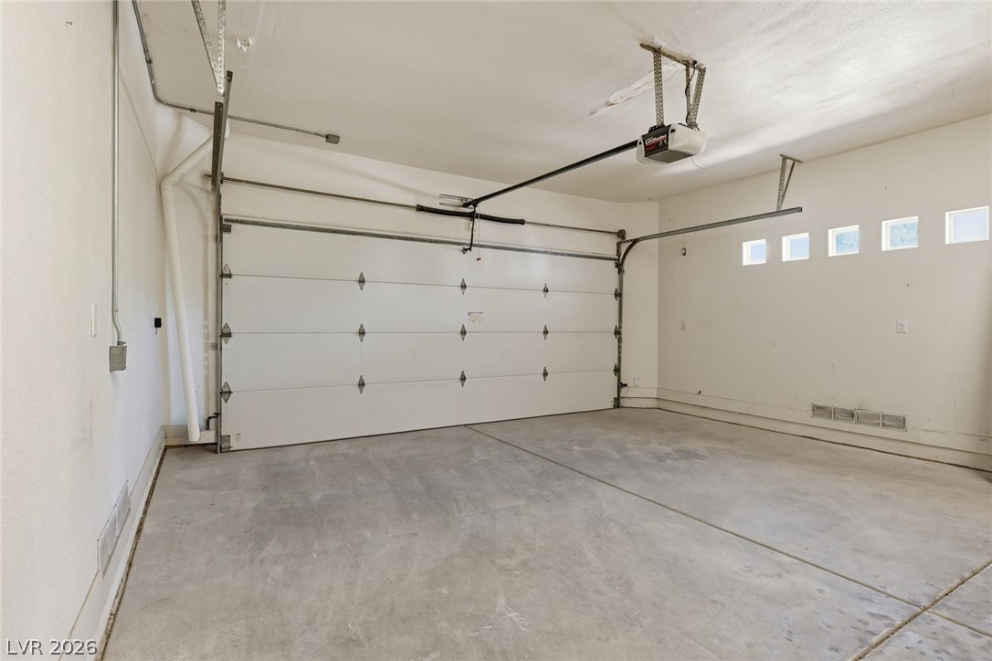 8821 Greensboro Lane Las Vegas NV 89134