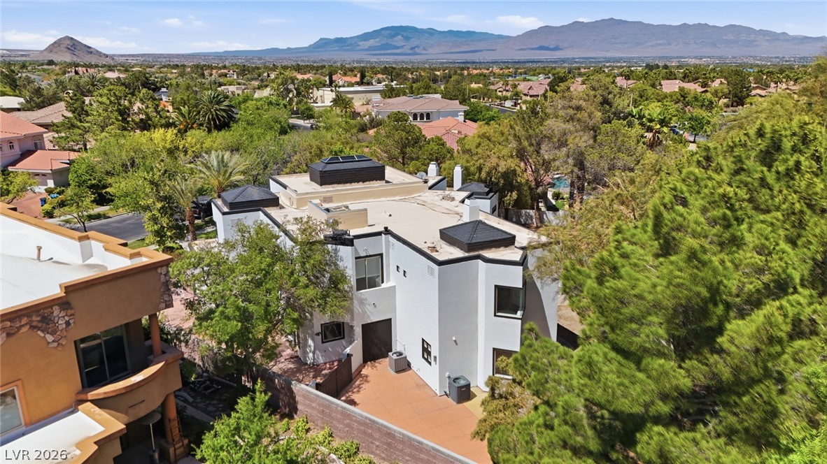 8821 Greensboro Lane Las Vegas NV 89134