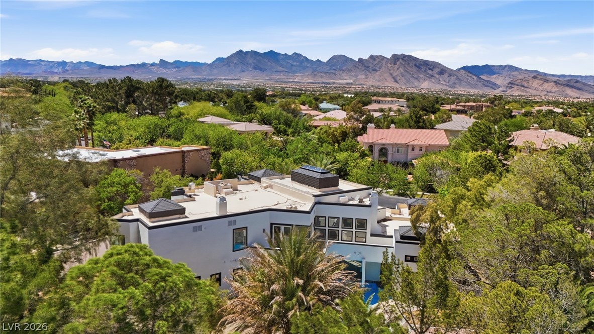 8821 Greensboro Lane Las Vegas NV 89134