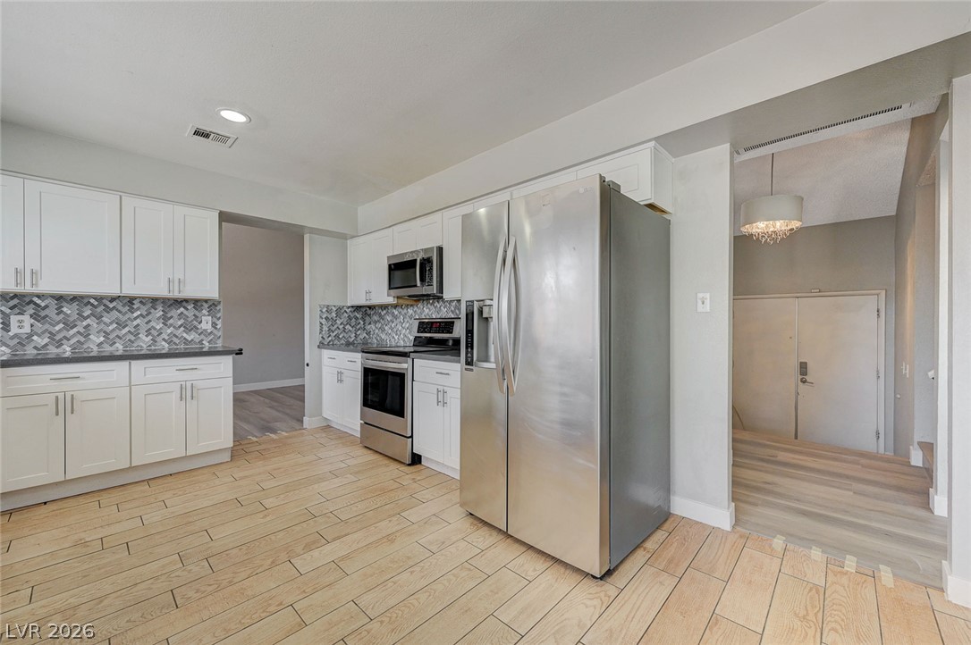 5872 Buhl Court Las Vegas NV 89103