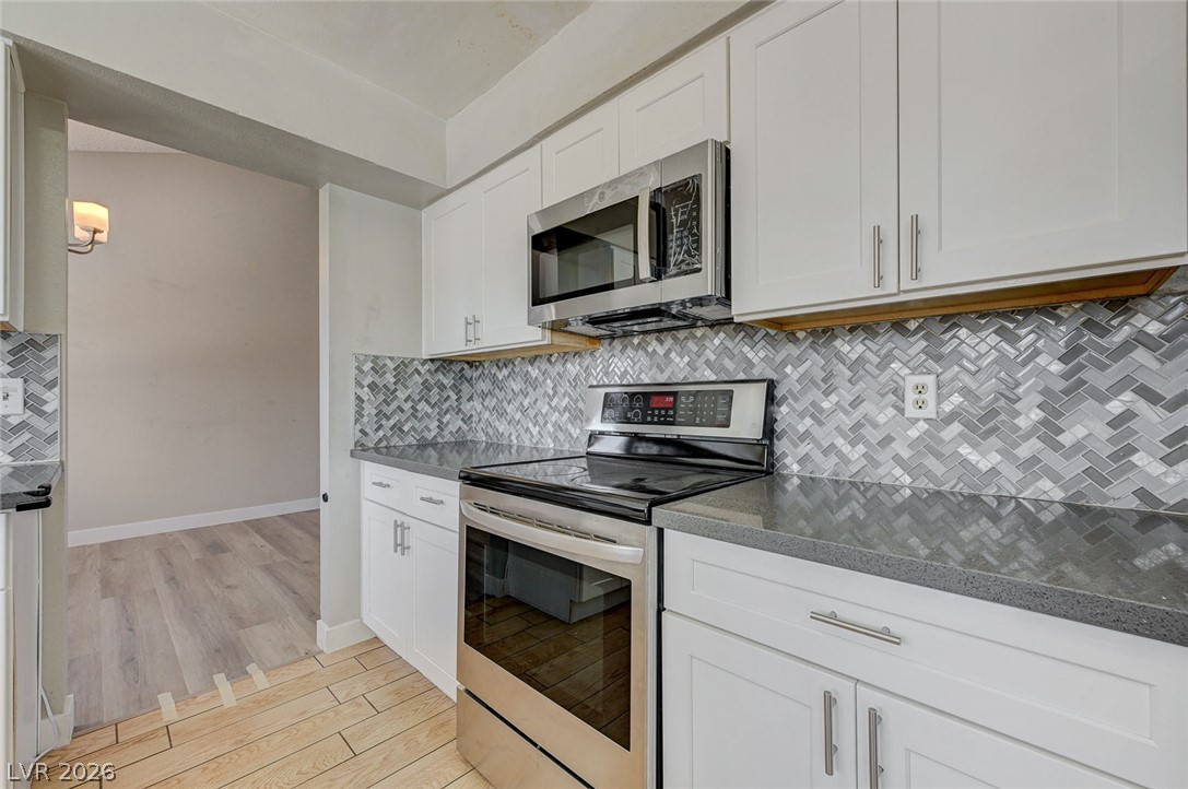 5872 Buhl Court Las Vegas NV 89103