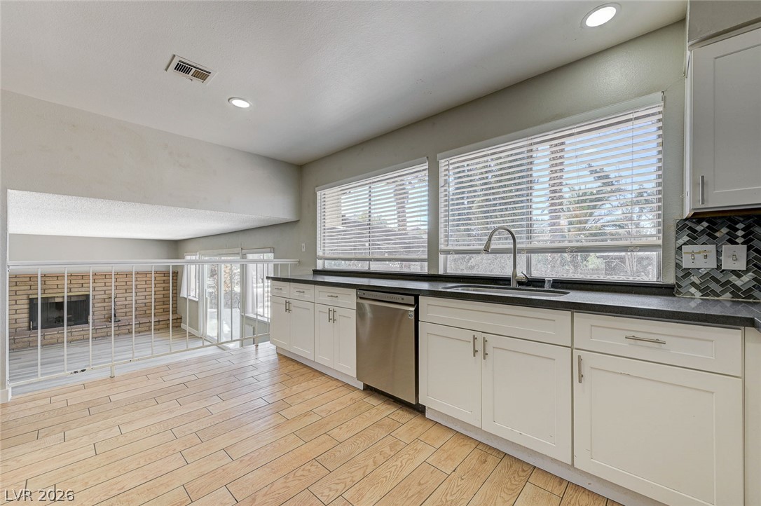5872 Buhl Court Las Vegas NV 89103