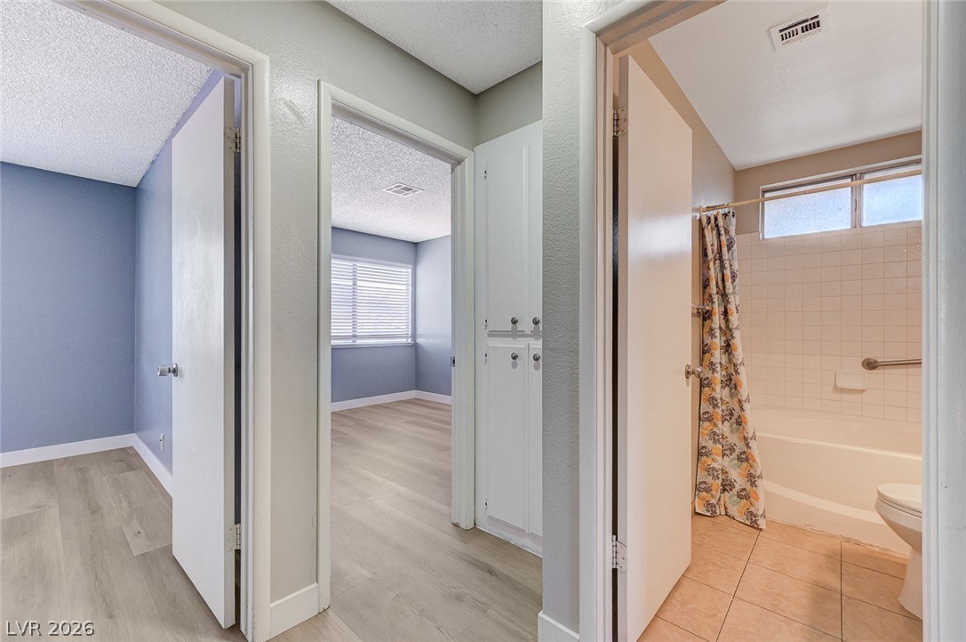5872 Buhl Court Las Vegas NV 89103