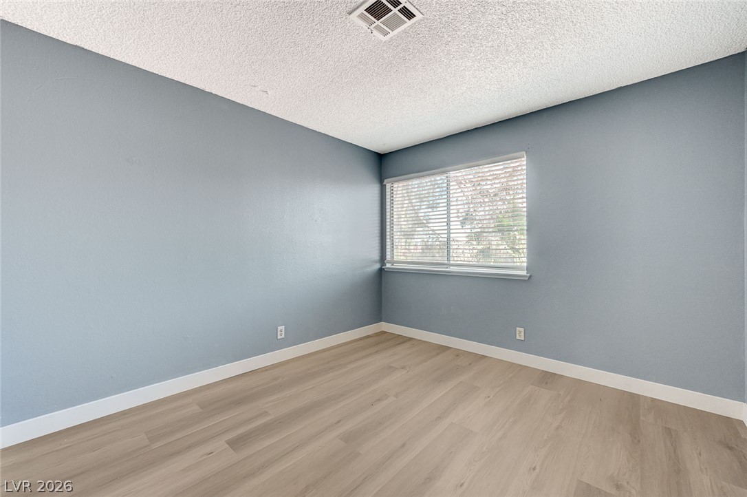 5872 Buhl Court Las Vegas NV 89103