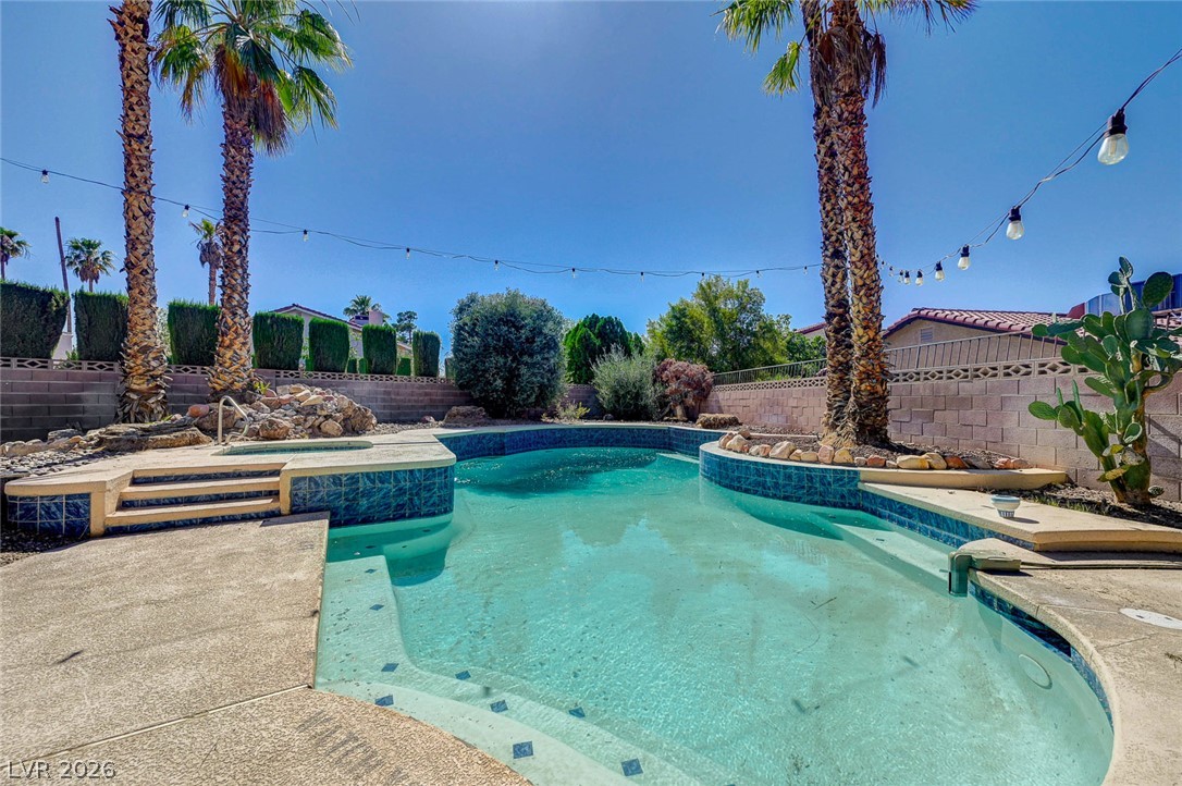5872 Buhl Court Las Vegas NV 89103