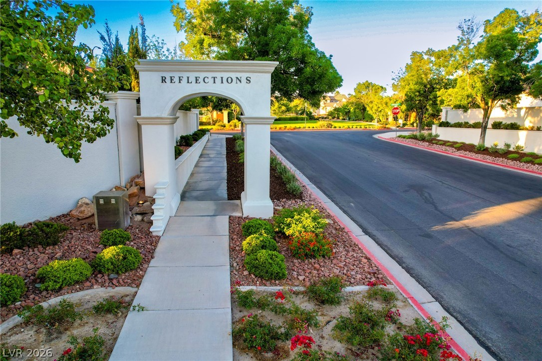 2019 Hobbyhorse Avenue Henderson NV 89012