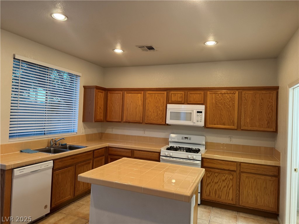 7956 Mohican Canyon Street Las Vegas NV 89113