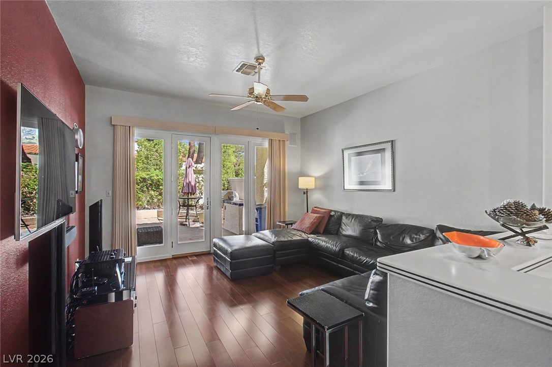 8131 Castle Pines Avenue Las Vegas NV 89113