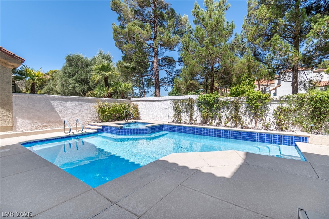 8131 Castle Pines Avenue Las Vegas NV 89113