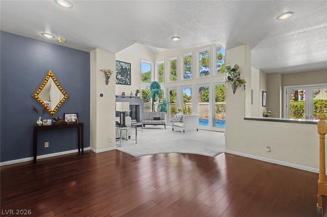 8131 Castle Pines Avenue Las Vegas NV 89113