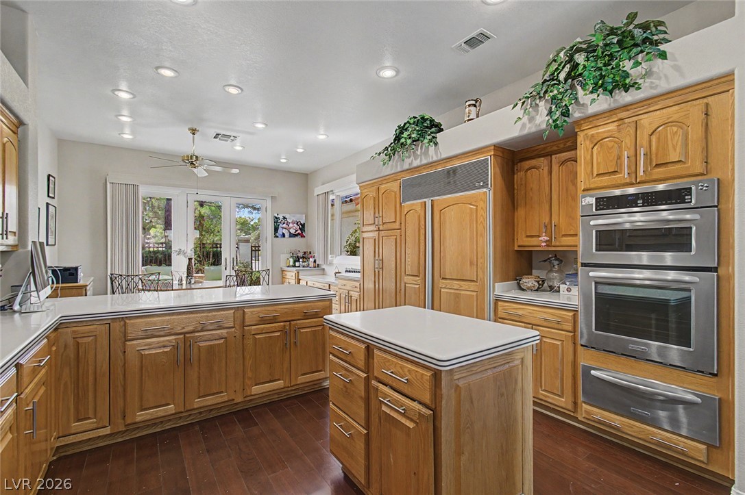 8131 Castle Pines Avenue Las Vegas NV 89113